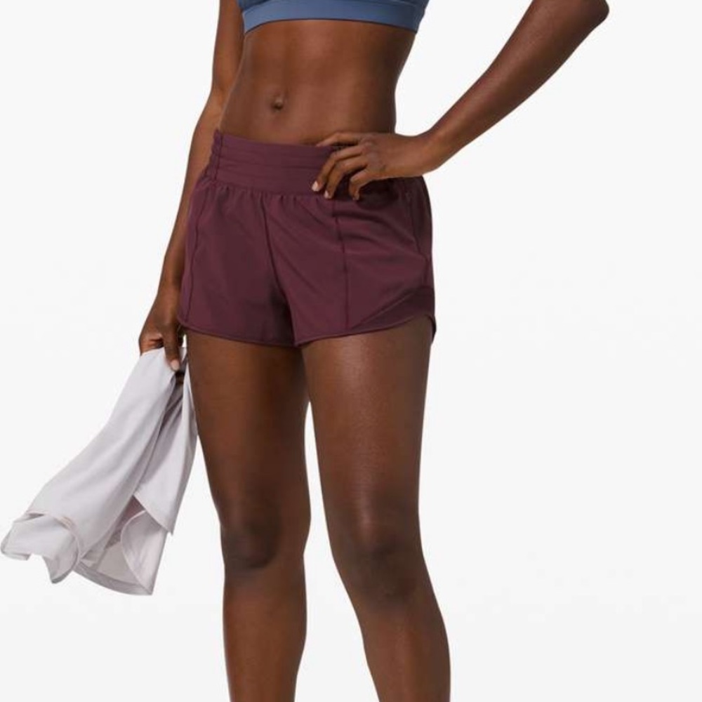 Lululemon Hotty Hot Short High Rise 2.5”